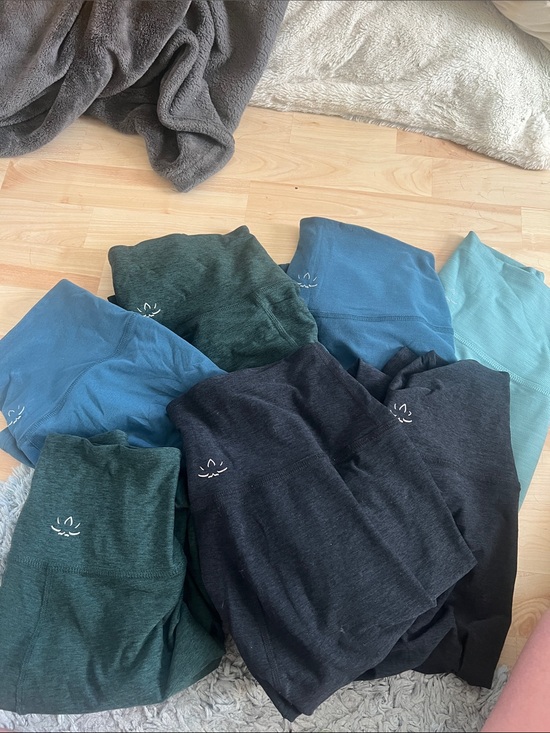 Beyond Yoga Pants - Beyond Yoga Assorted Teal, Blue, Green & Charcoal Leggings - Lot